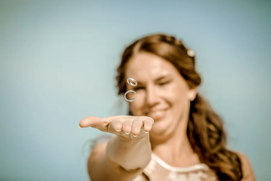 Strandhochzeit in Binz – Hochzeitsfotos von Jennifer und Matze – Aufnahme 35 von Delf Zeh